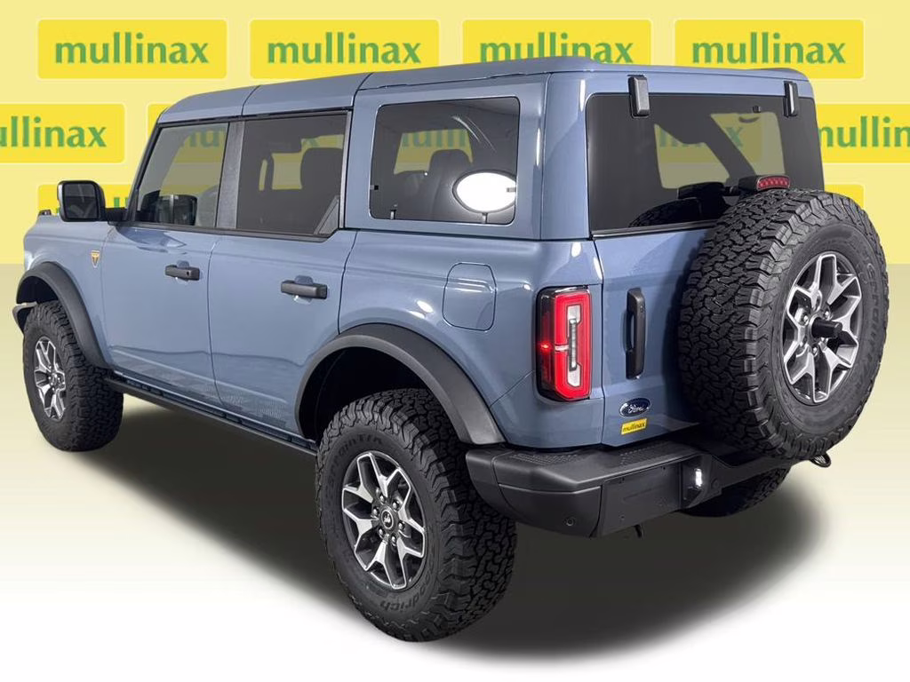 2025 Azure Gray Metallic Tri-Coat Ford Bronco Badlands 4X4 SUV
