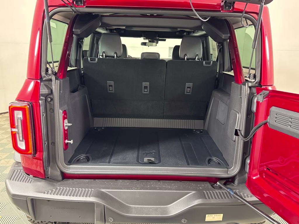 2025 Ruby Red Metallic Tinted Clearcoat Ford Bronco Badlands 4X4 SUV