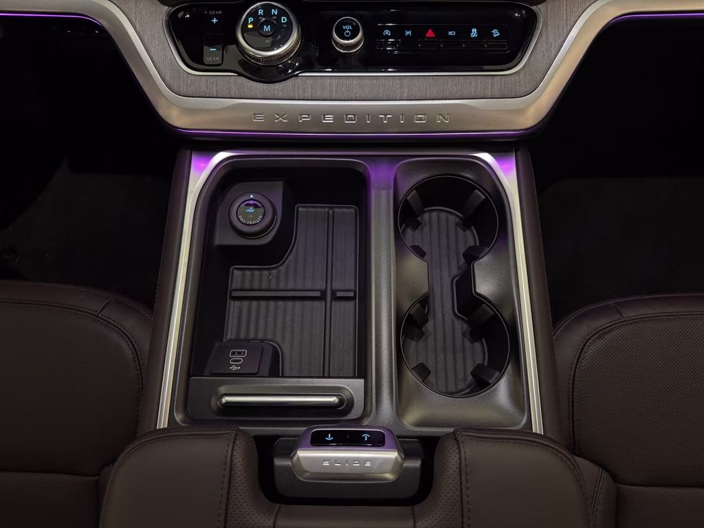 2026 Agate Black Metallic Ford Expedition Platinum 4X4 SUV