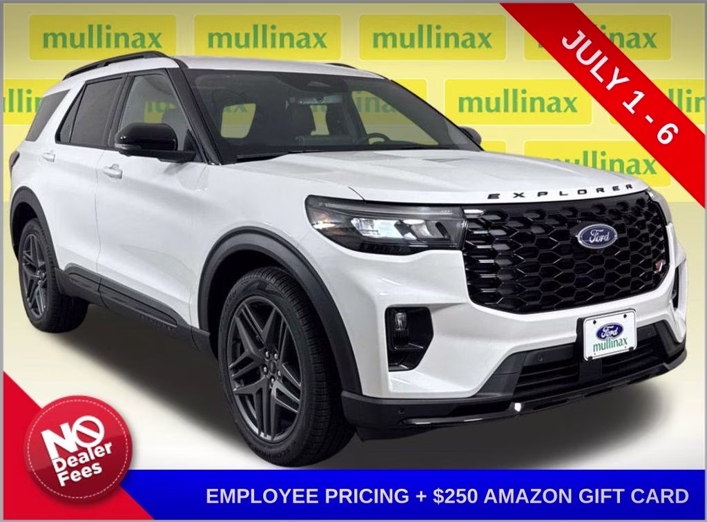 2026 Star White Metallic Tri-Coat Ford Explorer ST 4X4 SUV