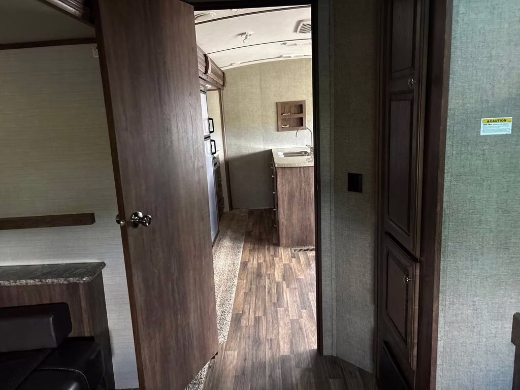 2017 Keystone Cougar 34 TSB Trailer