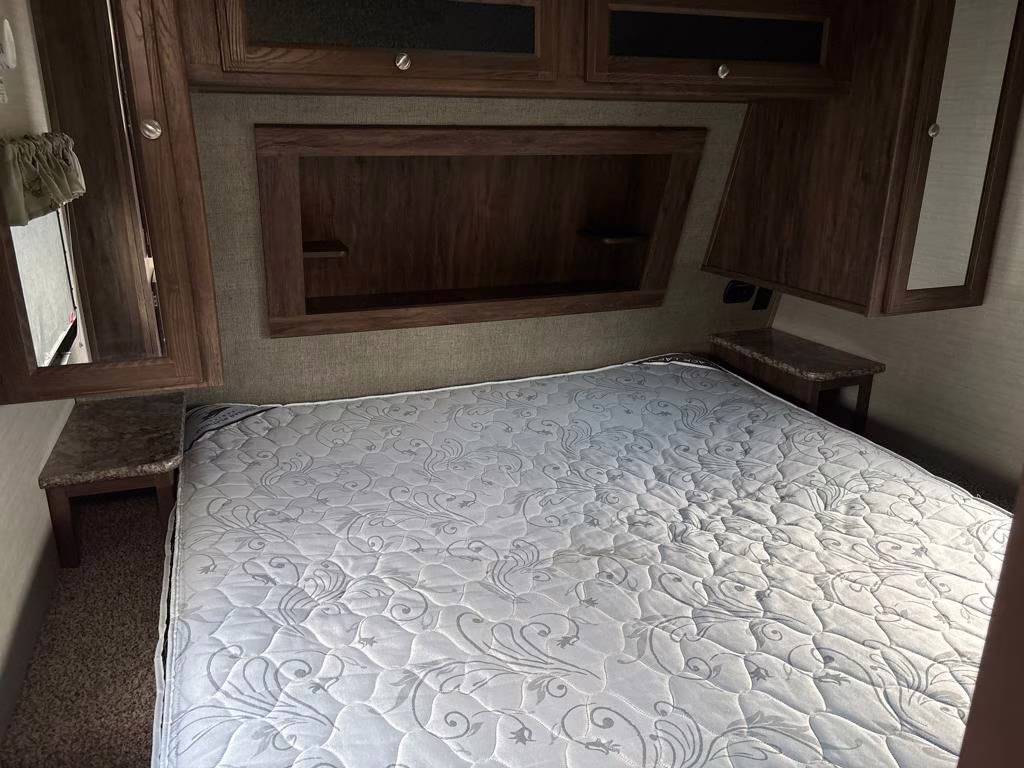 2017 Keystone Cougar 34 TSB Trailer