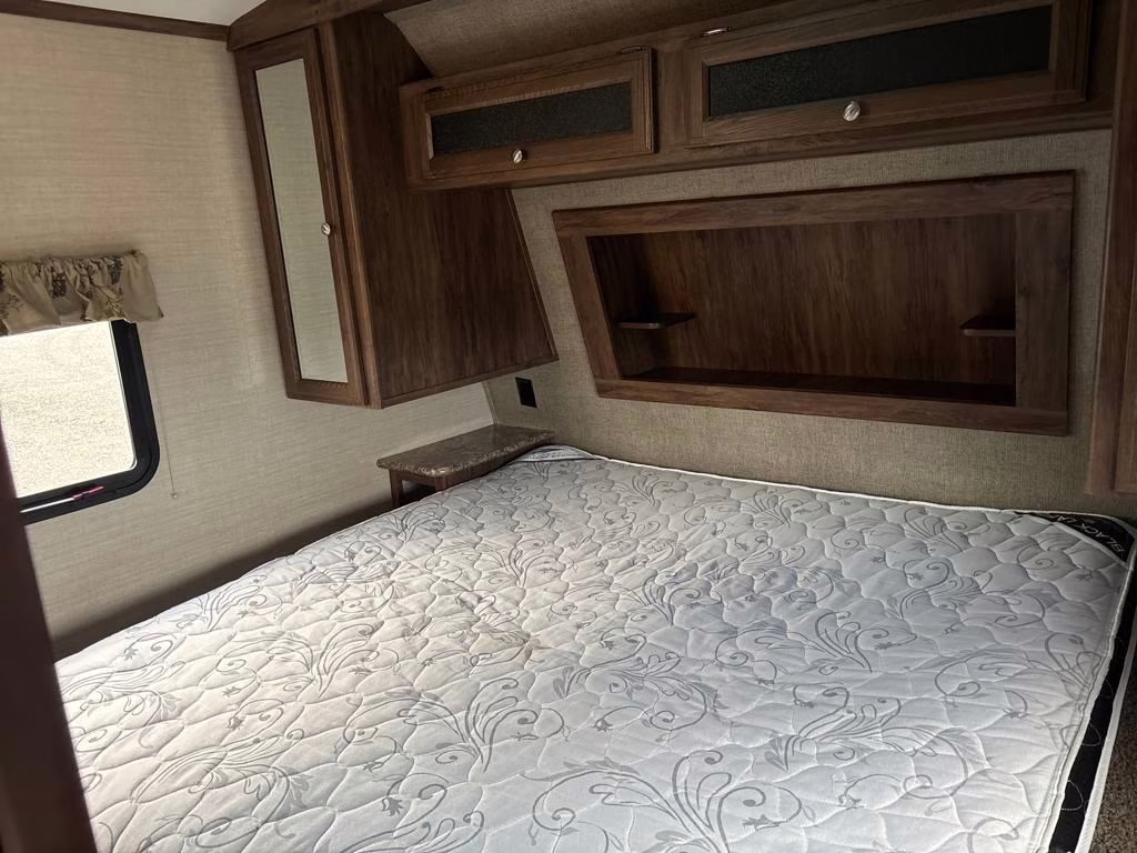 2017 Keystone Cougar 34 TSB Trailer