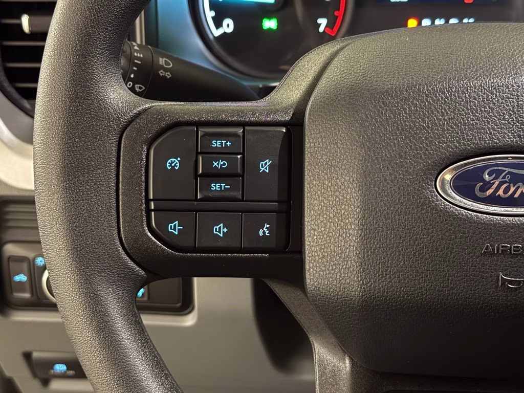 2026 Oxford White Ford Super Duty F-250 SRW XLT 4X4 Truck