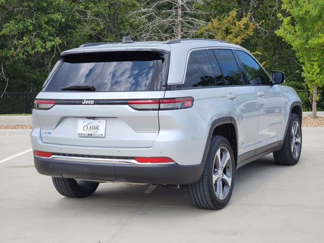2022 Silver Zynith Jeep Grand Cherokee 4xe 4X4 SUV