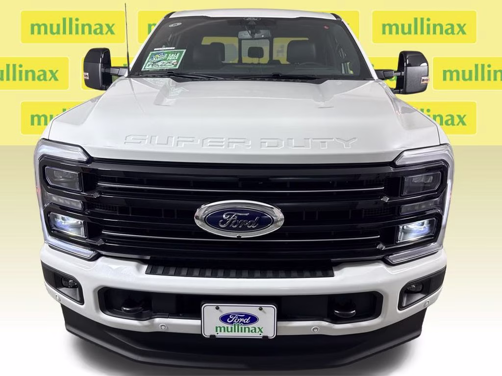 2026 Star White Metallic Tri-Coat Ford Super Duty F-350 SRW Platinum 4X4 Truck