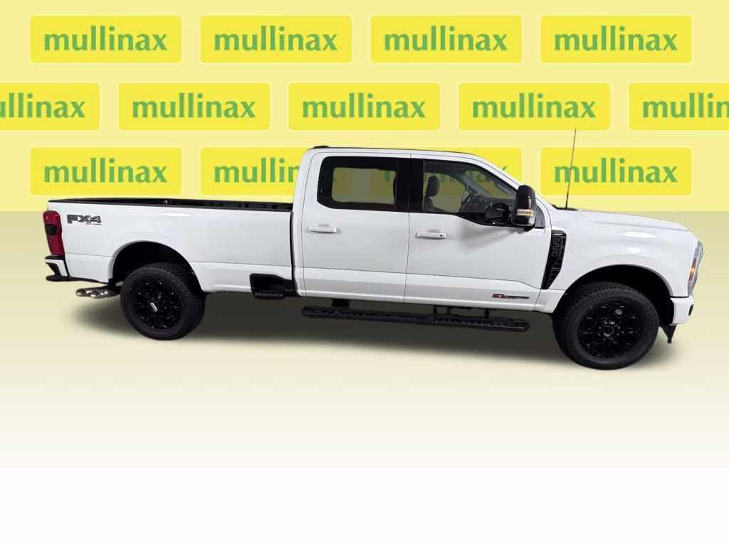 2026 Star White Metallic Tri-Coat Ford Super Duty F-350 SRW Lariat 4X4 Truck