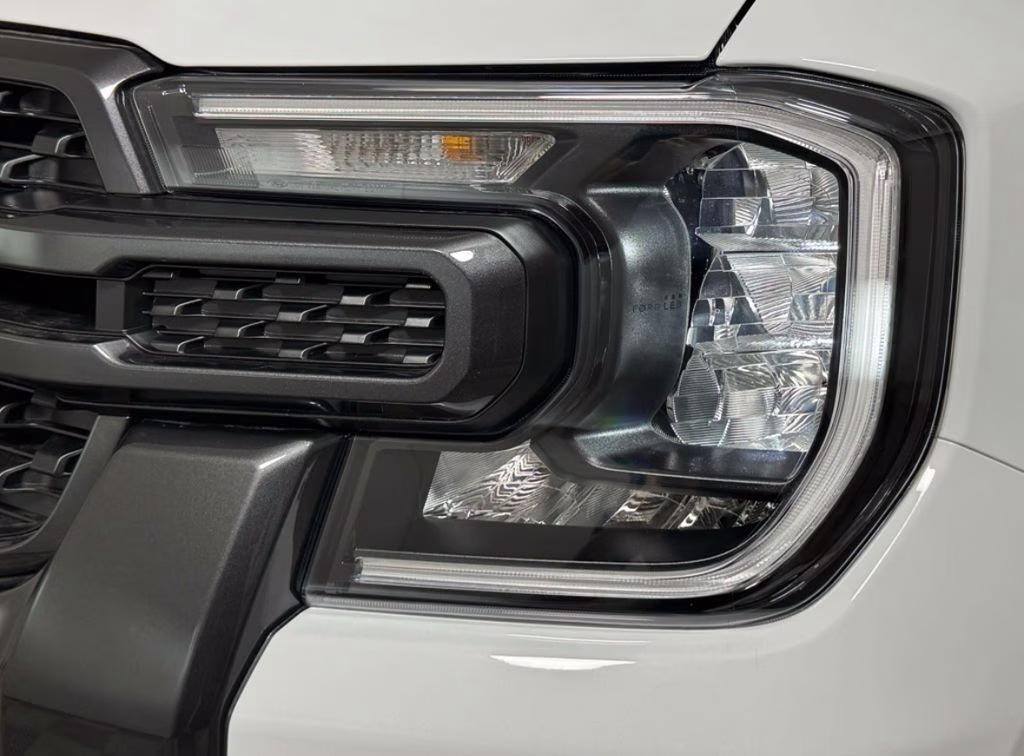 2025 Oxford White Ford Ranger XLT RWD Truck