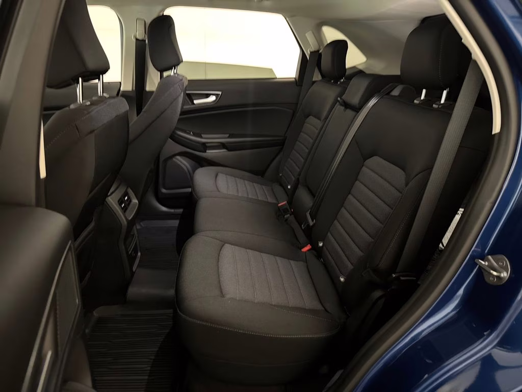 2024 Atlas Blue Metallic Ford Edge SE AWD SUV