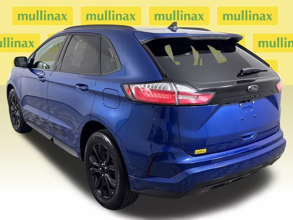 2024 Atlas Blue Metallic Ford Edge SE AWD SUV