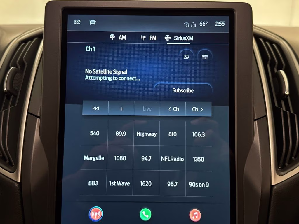 2024 Blue Metallic Ford Edge SE AWD SUV