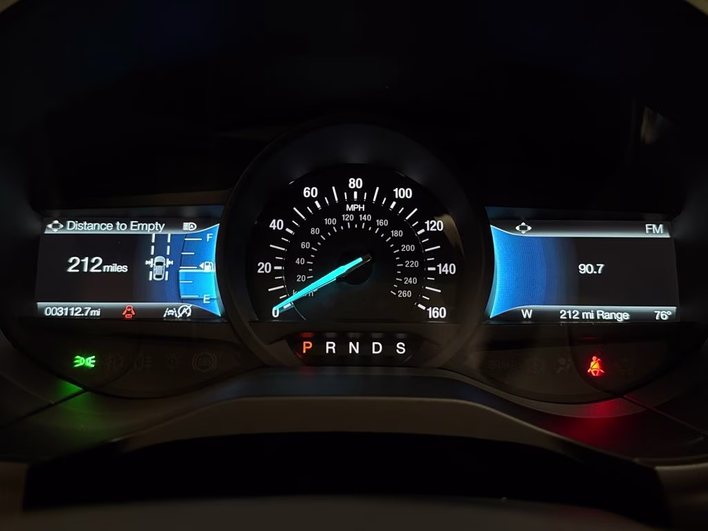 2024 Gray Metallic Ford Edge SE AWD SUV