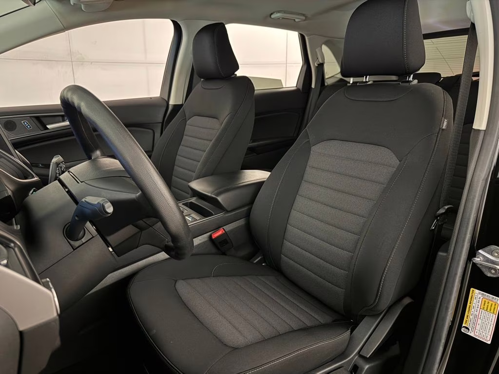 2024 Agate Black Metallic Ford Edge SE AWD SUV