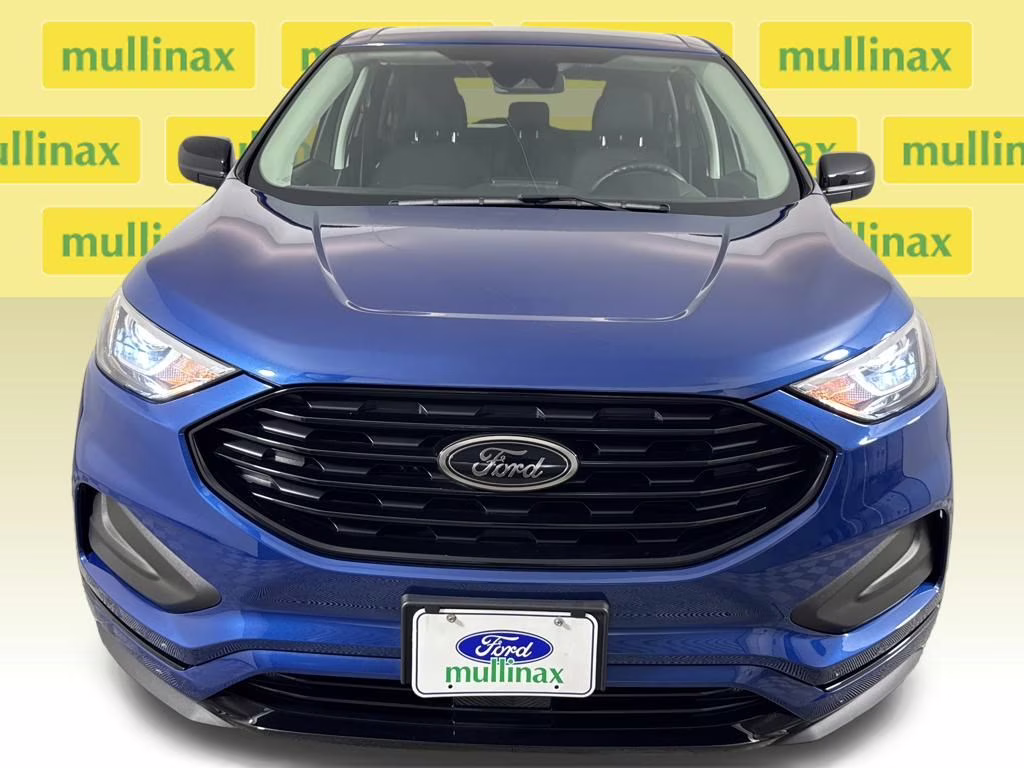 2024 Atlas Blue Metallic Ford Edge SE AWD SUV