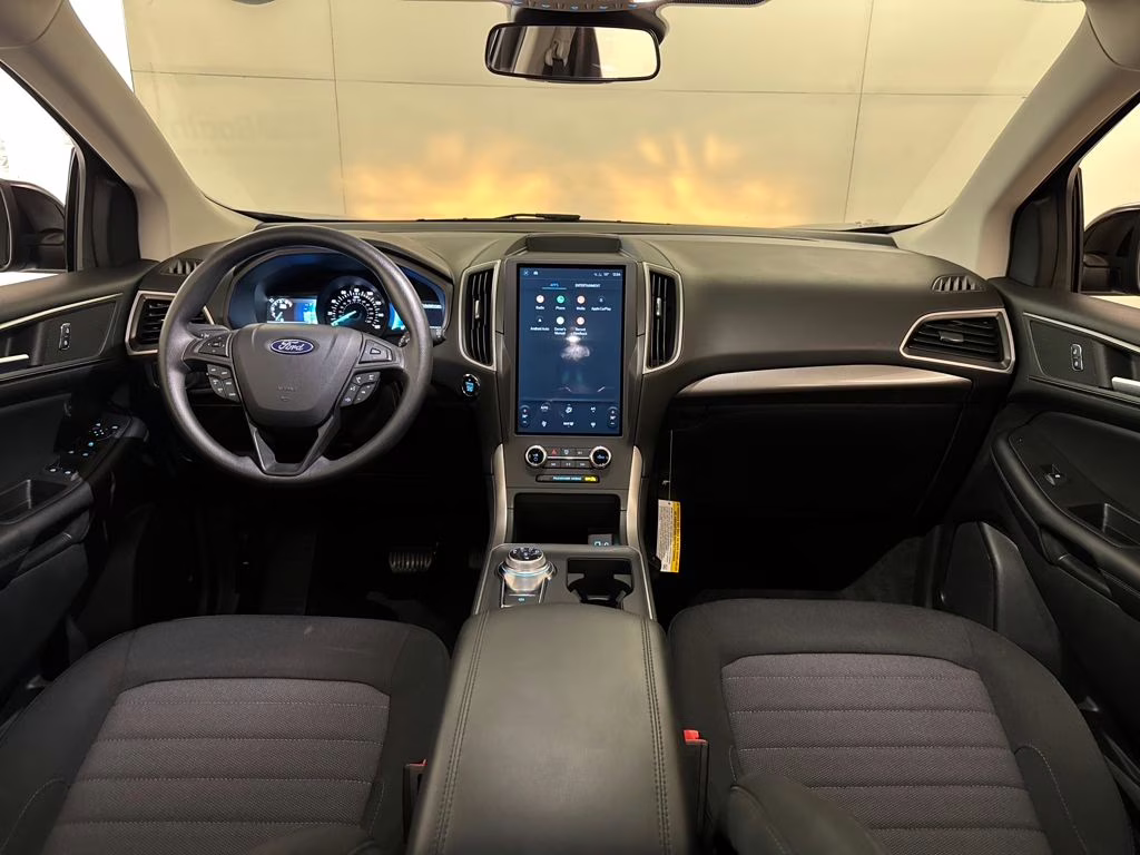 2024 Atlas Blue Metallic Ford Edge SE AWD SUV