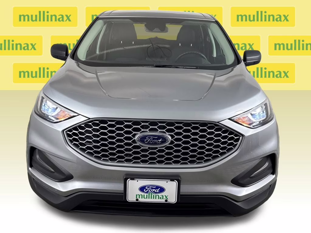 2024 Iconic Silver Metallic Ford Edge SE AWD SUV