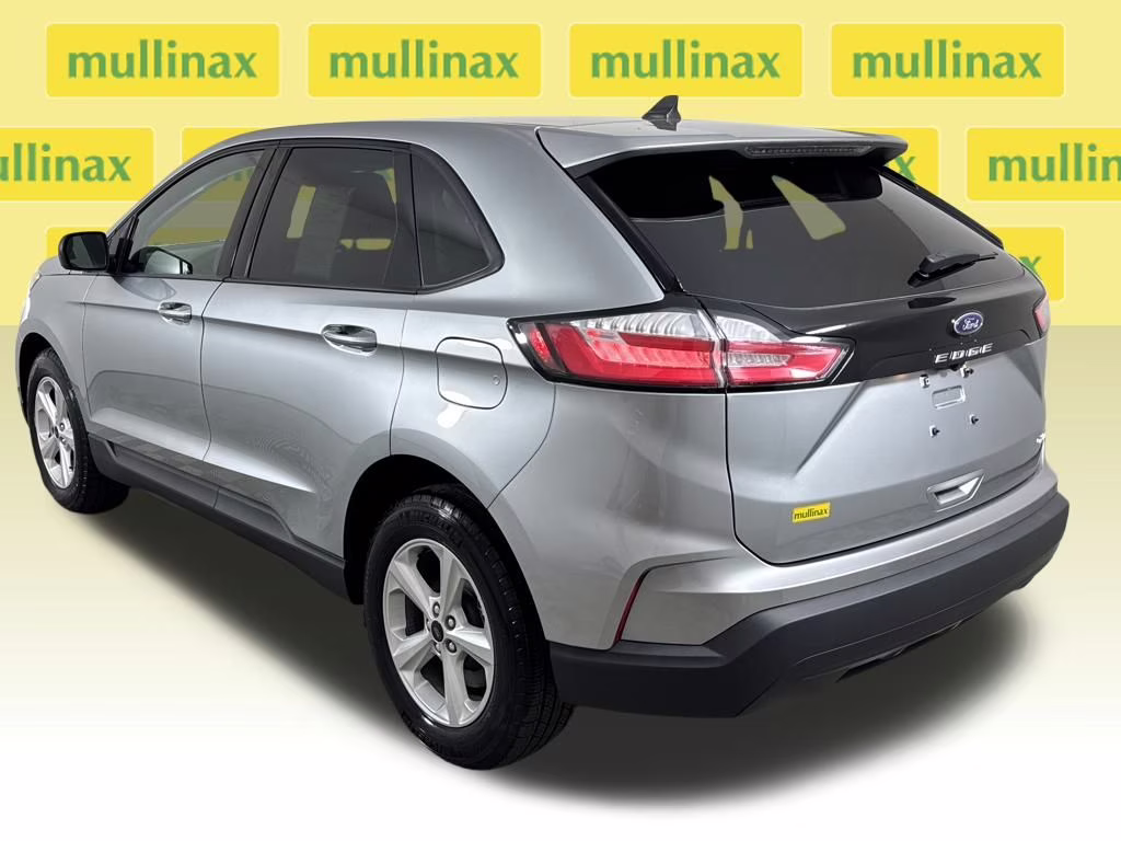 2024 Iconic Silver Metallic Ford Edge SE AWD SUV