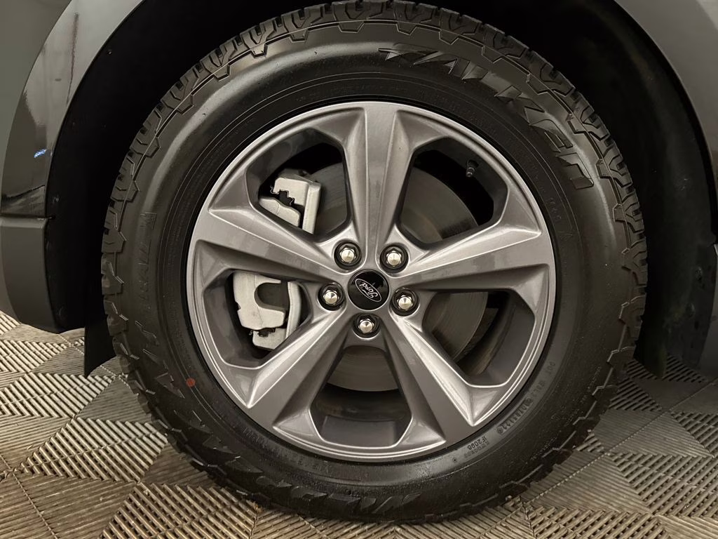 2024 Agate Black Metallic Ford Edge SEL AWD SUV