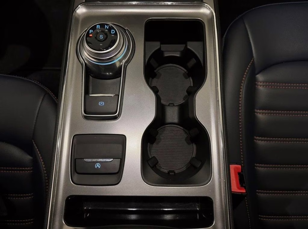 2024 Agate Black Metallic Ford Edge SEL AWD SUV