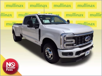 2026 Star White Metallic Tri-Coat Ford Super Duty F-350 DRW Platinum FX4 4X4 Truck