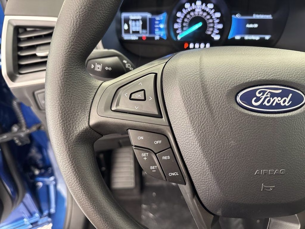 2024 Atlas Blue Metallic Ford Edge SE AWD SUV