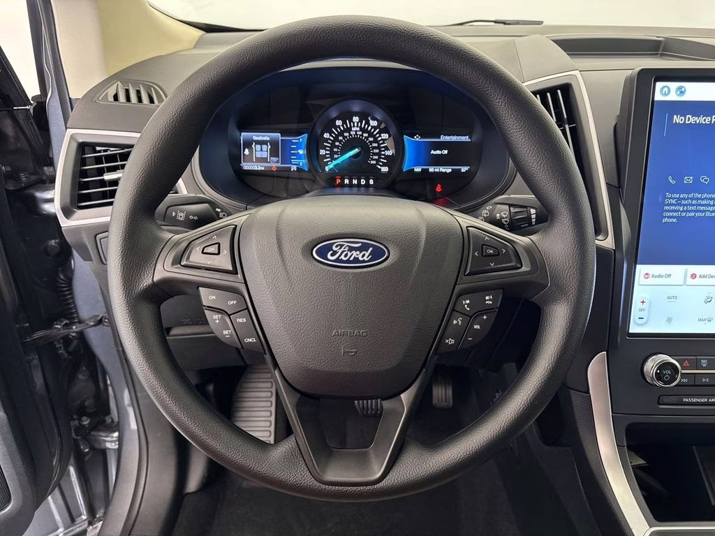 2024 Carbonized Gray Metallic Ford Edge SE AWD SUV