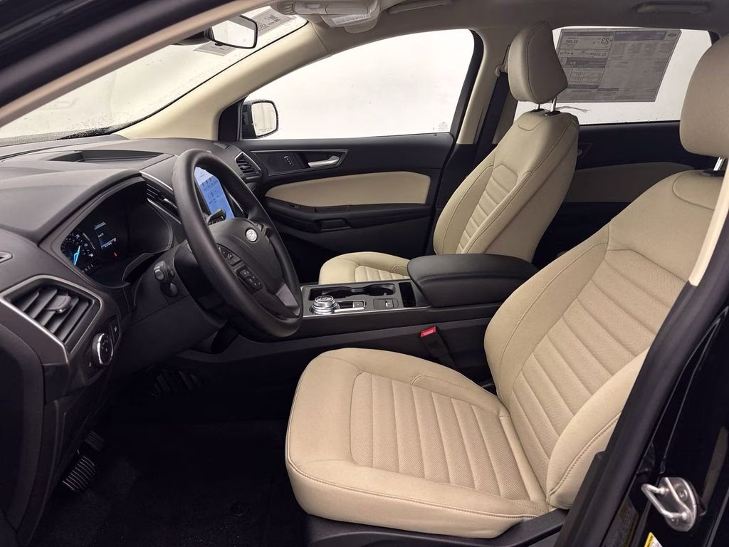 2024 Agate Black Metallic Ford Edge SE AWD SUV