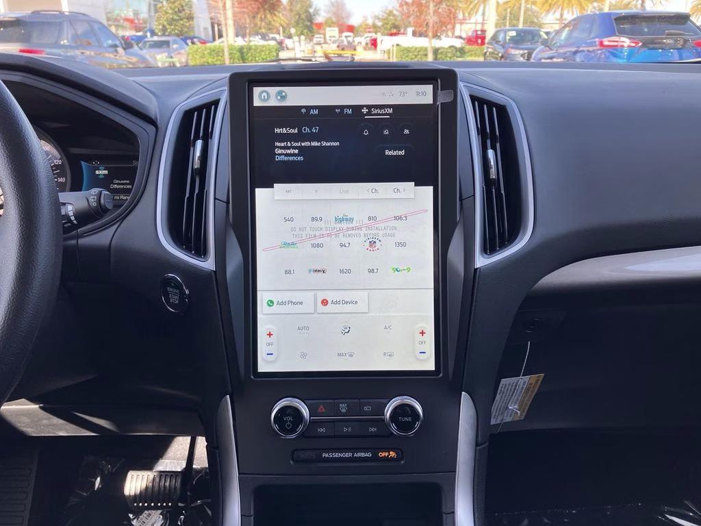 2024 Carbonized Gray Metallic Ford Edge SE AWD SUV