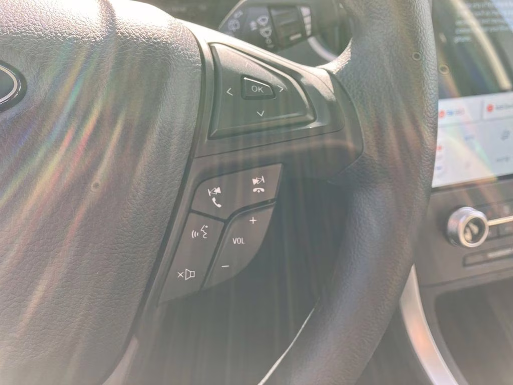 2024 Atlas Blue Metallic Ford Edge SE AWD SUV