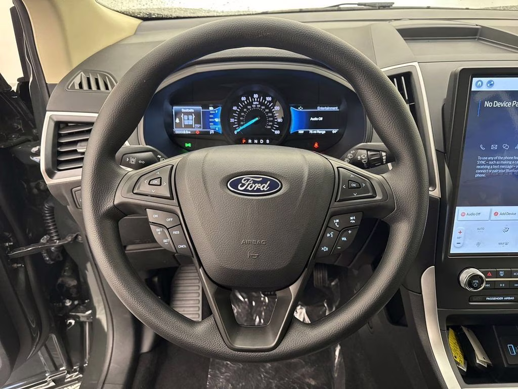 2024 Forged Green Metallic Ford Edge SE AWD SUV