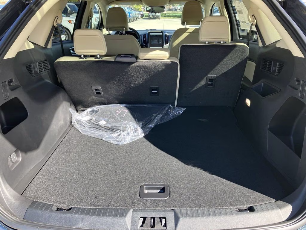 2024 Stone Blue Metallic Ford Edge SE AWD SUV