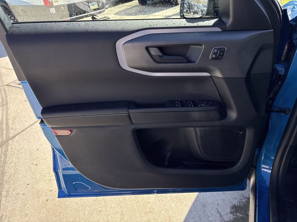 2025 Blue Metallic Ford Bronco Sport Outer Banks 4X4 SUV