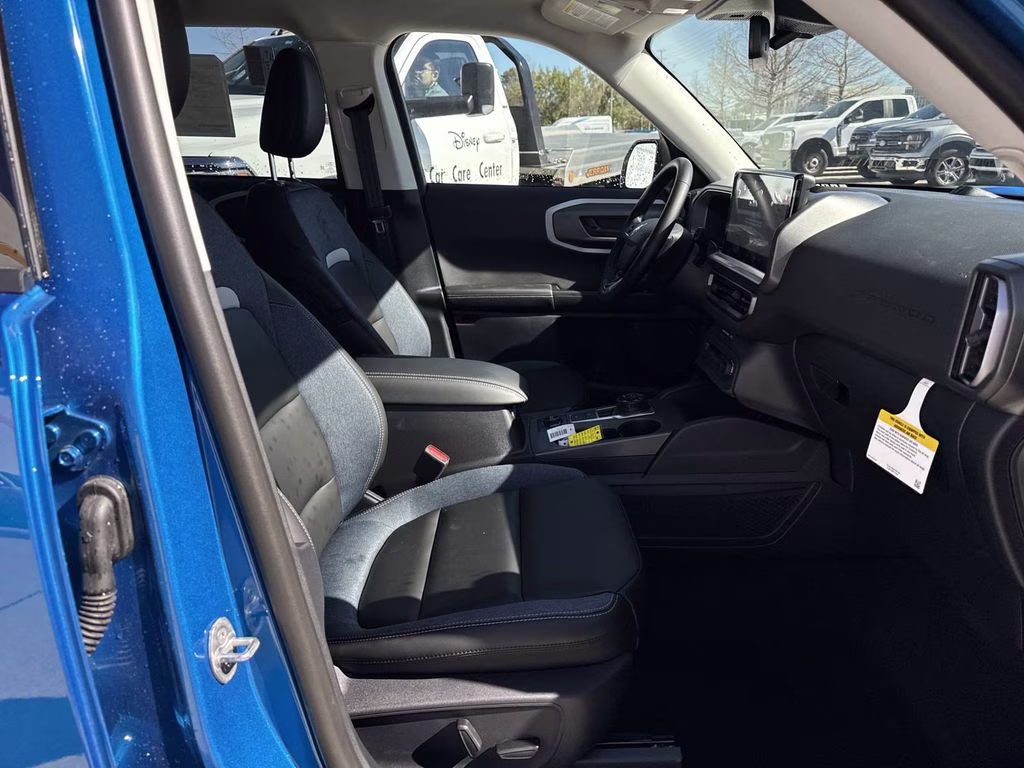 2025 Blue Metallic Ford Bronco Sport Outer Banks 4X4 SUV