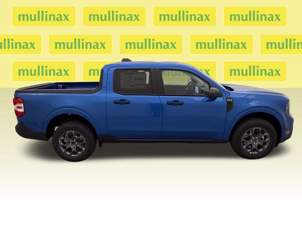2025 Velocity Blue Ford Maverick XLT FWD Truck