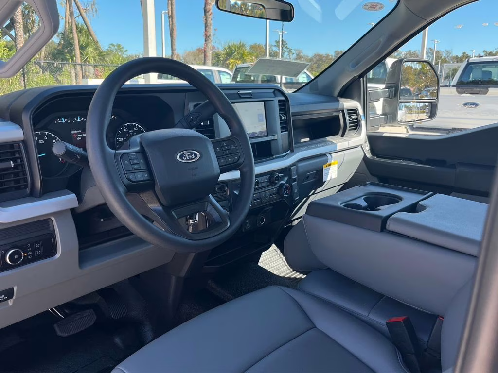 2026 Oxford White Ford Super Duty F-250 SRW XL RWD Truck