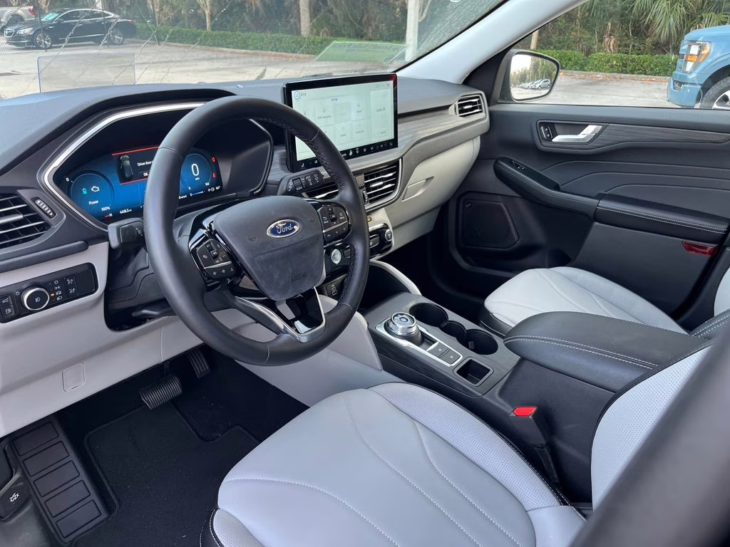 2025 Agate Black Metallic Ford Escape Plug-In Hybrid Base FWD SUV