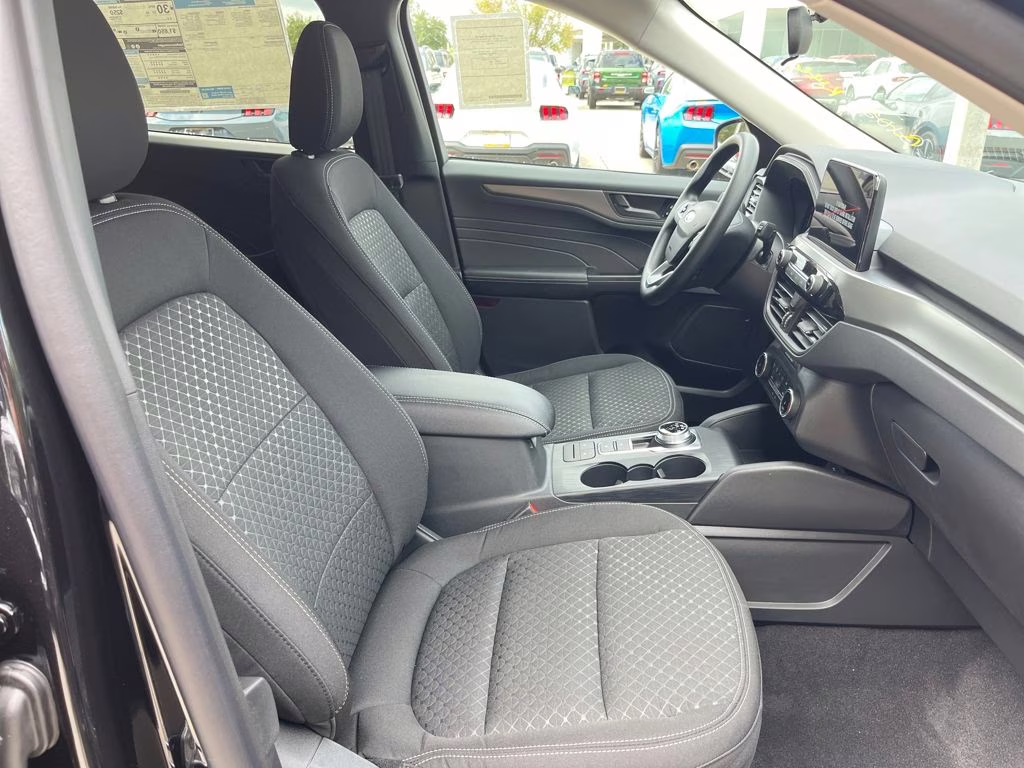 2026 Agate Black Metallic Ford Escape Active FWD SUV