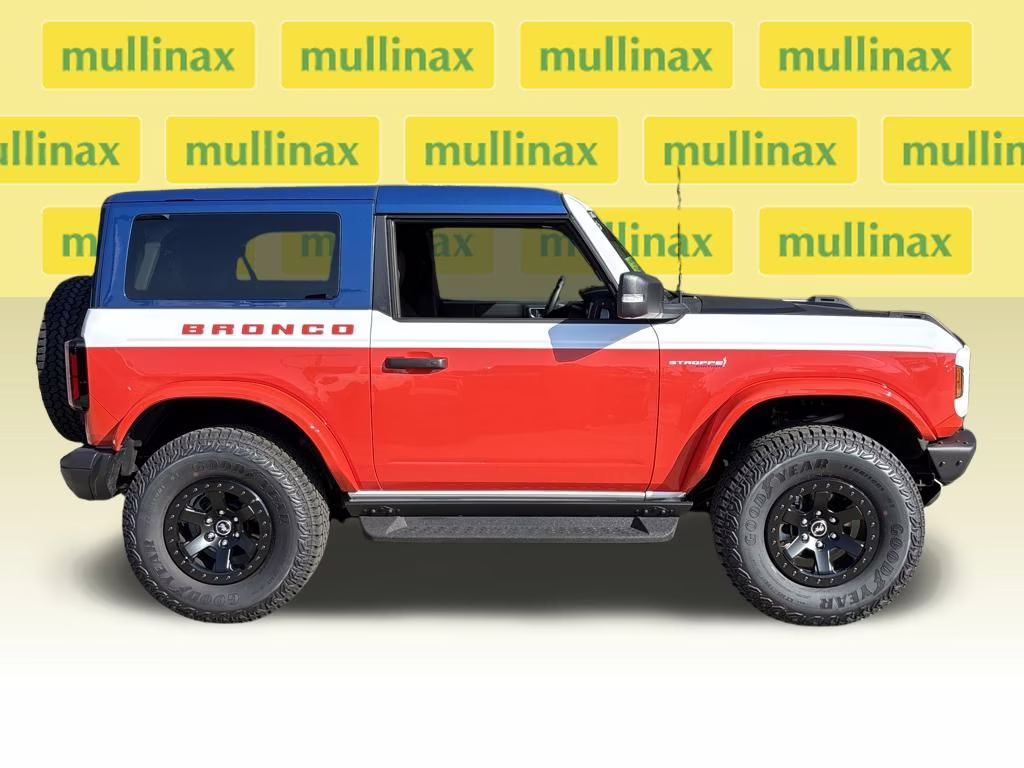 2025 Oxford White Ford Bronco Stroppe 4X4 SUV