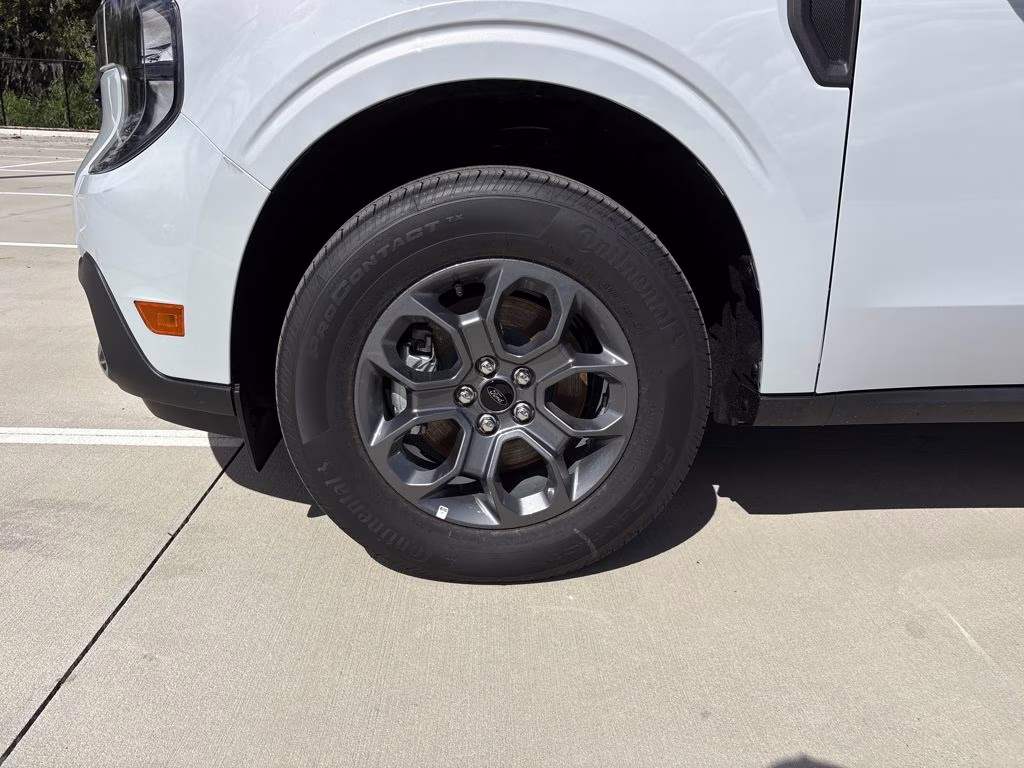 2025 Space White Metallic Ford Maverick XLT AWD Truck