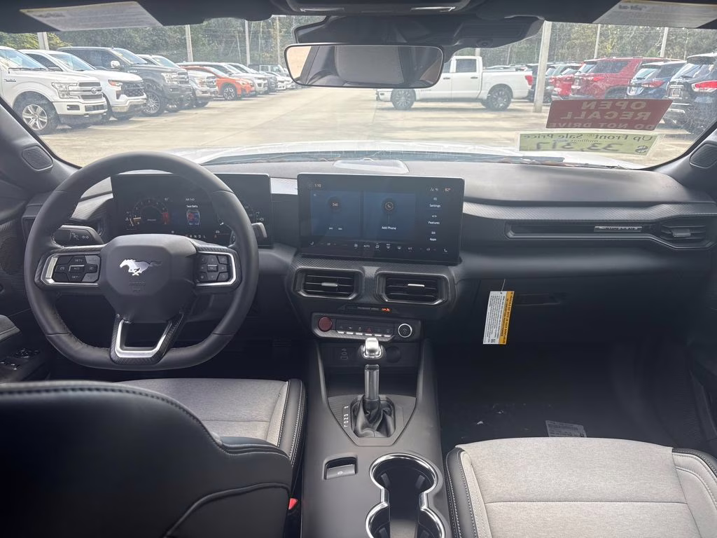 2025 Oxford White Ford Mustang EcoBoost RWD Coupe