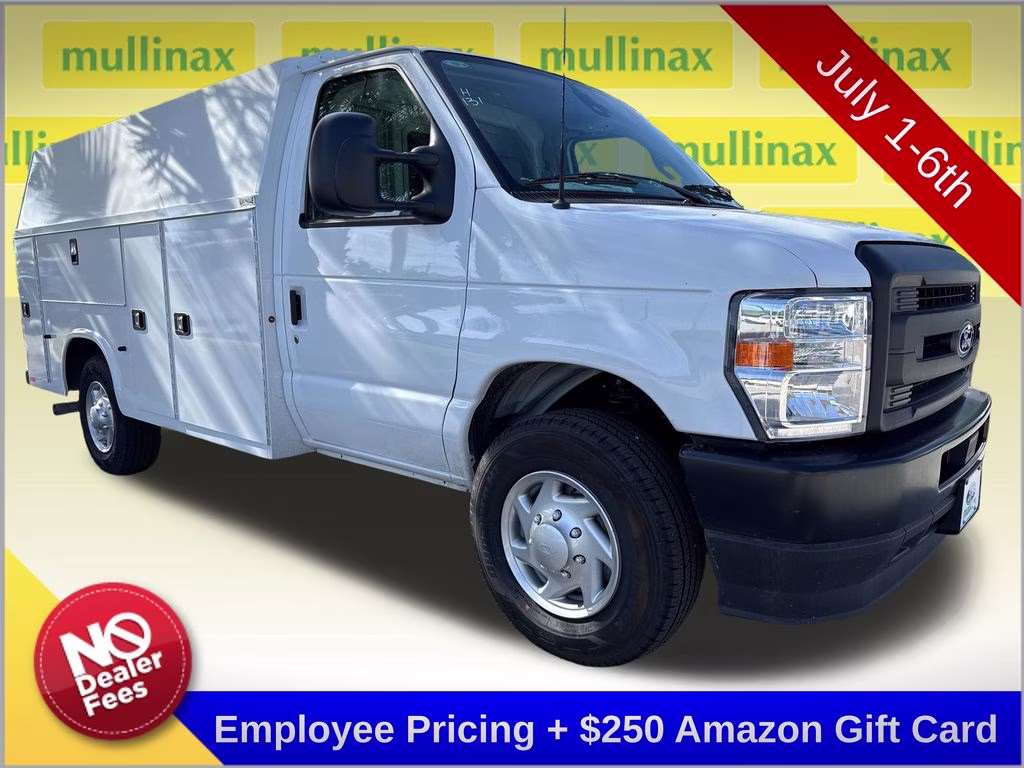 2026 Oxford White Ford E-350SD Base RWD Truck
