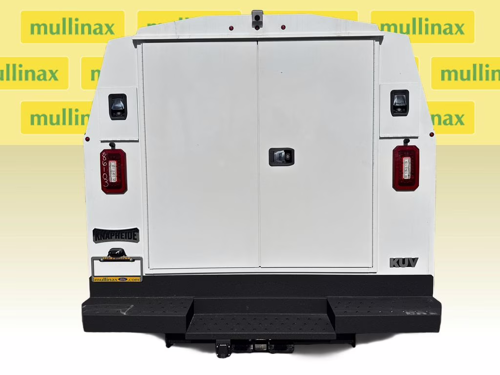 2026 Oxford White Ford E-350SD Base RWD Truck
