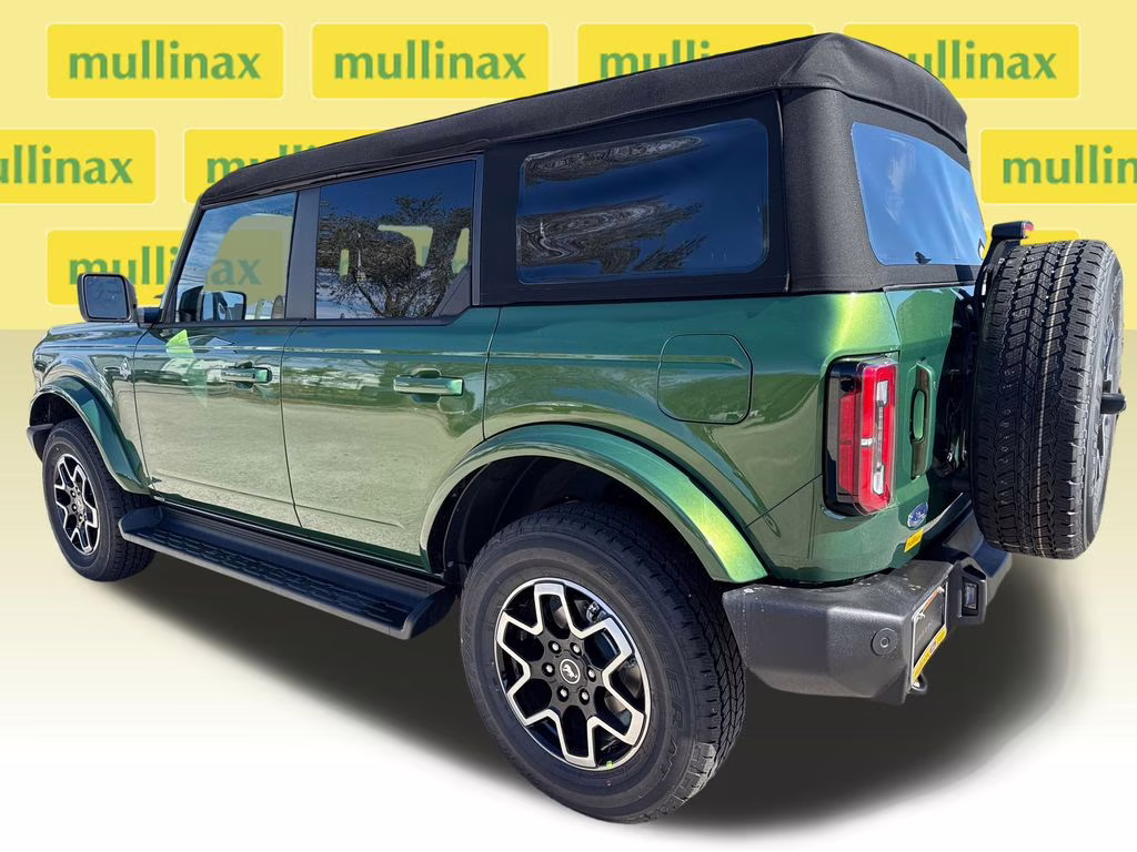2025 Eruption Green Metallic Ford Bronco Outer Banks 4X4 SUV