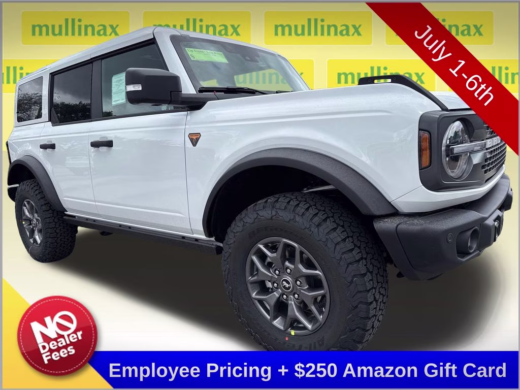 2025 Oxford White Ford Bronco Badlands 4X4 SUV