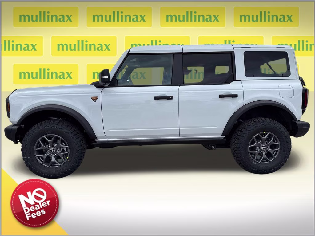 2025 Oxford White Ford Bronco Badlands 4X4 SUV