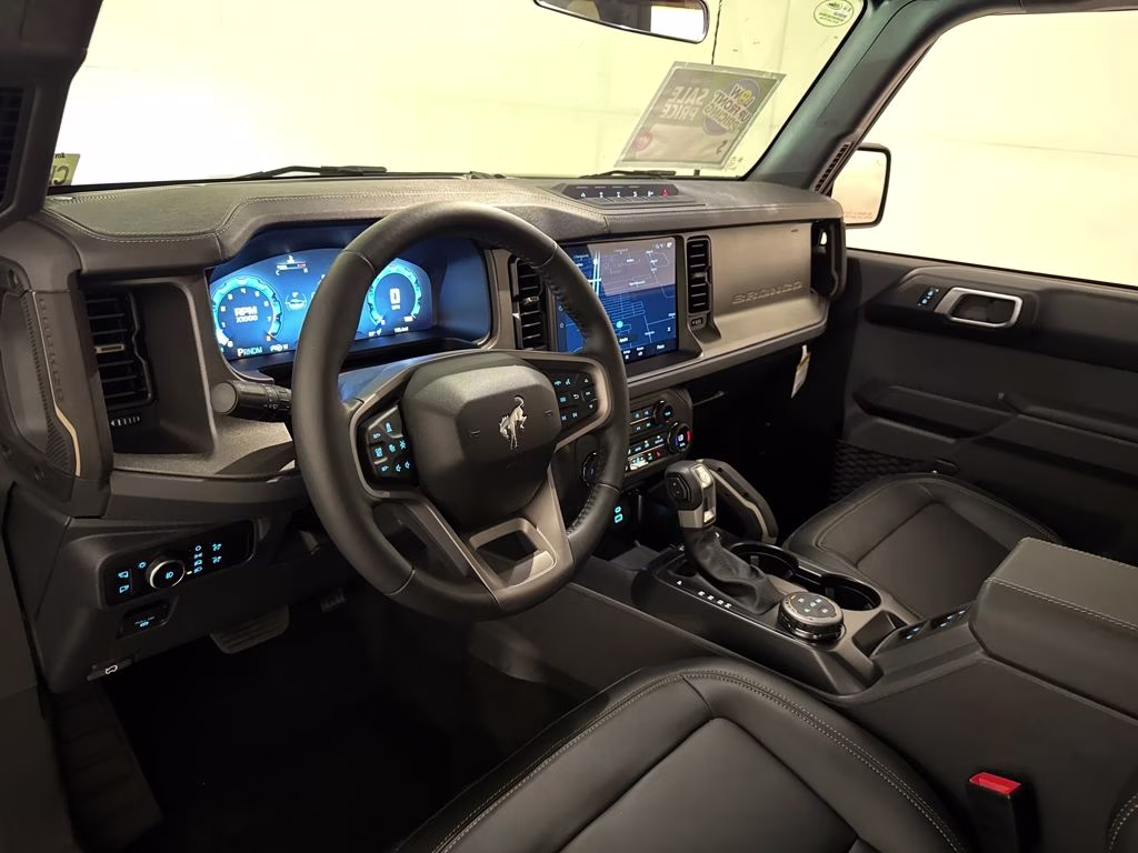2025 Desert Sand Ford Bronco Badlands 4X4 SUV