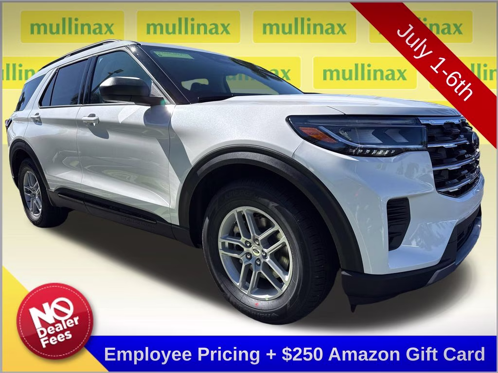 2026 Star White Metallic Tri-Coat Ford Explorer Active RWD SUV
