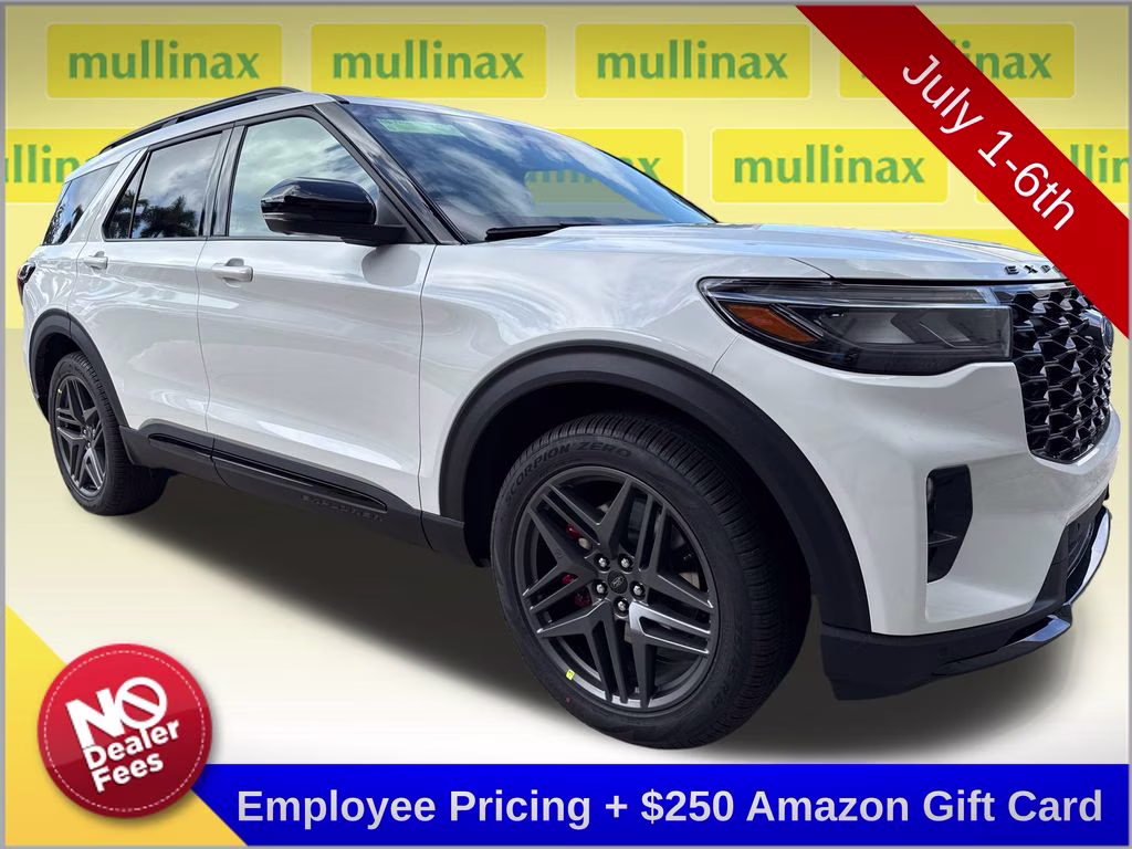 2026 Star White Metallic Tri-Coat Ford Explorer ST RWD SUV