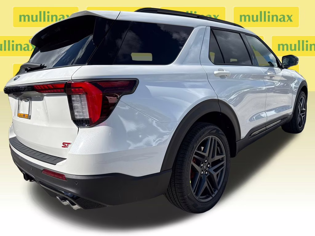 2026 Star White Metallic Tri-Coat Ford Explorer ST RWD SUV