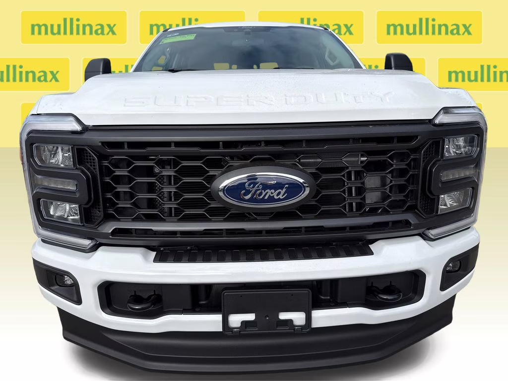 2026 Oxford White Ford Super Duty F-250 SRW STX 4X4 Truck